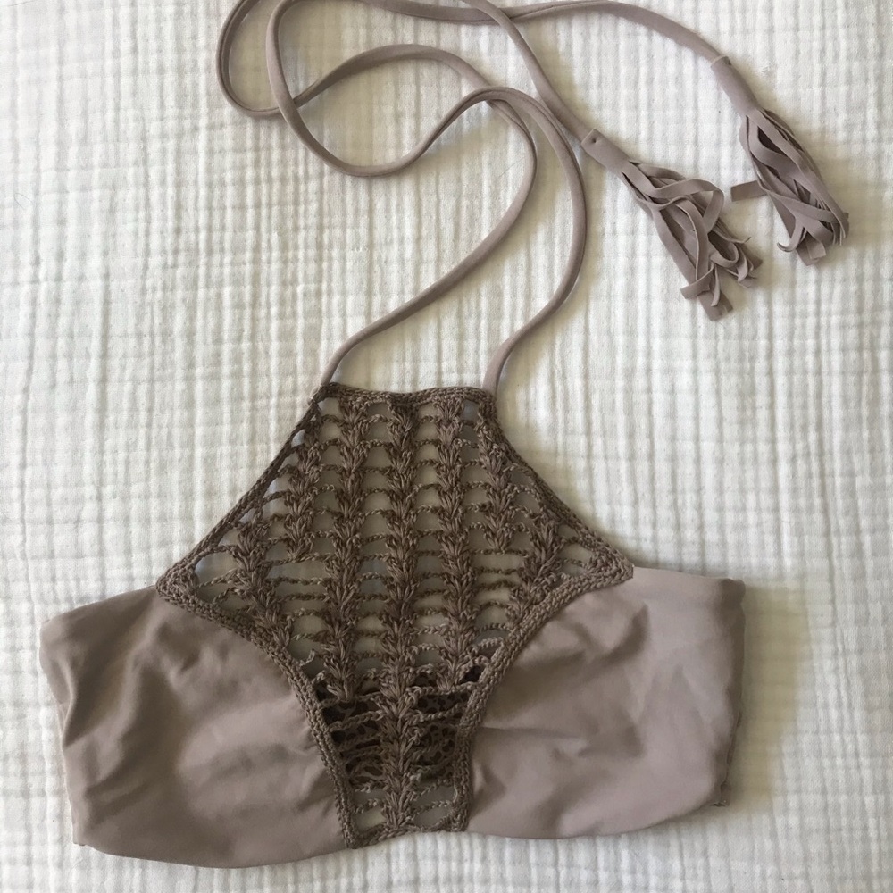 Acacia Panama Top in Opihi
